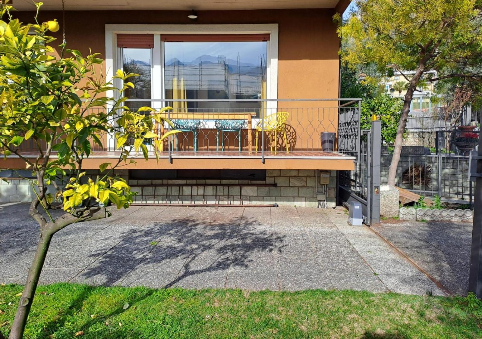 Oma Margareta Apartment Limone sul Garda Buitenkant foto