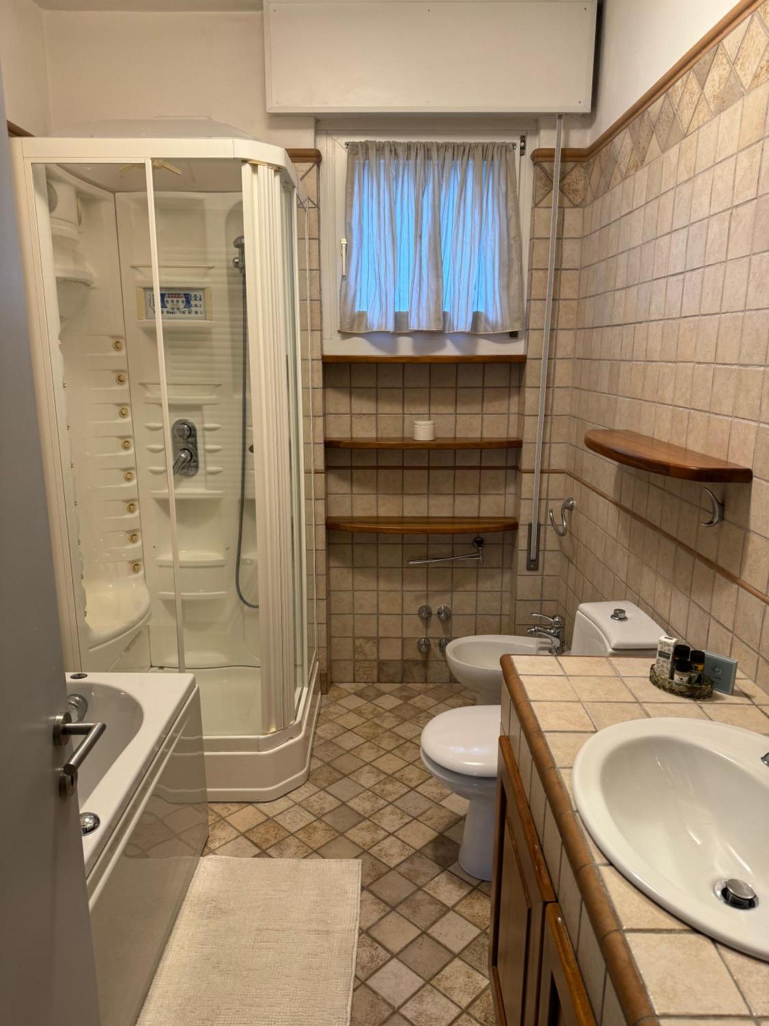 Oma Margareta Apartment Limone sul Garda Buitenkant foto