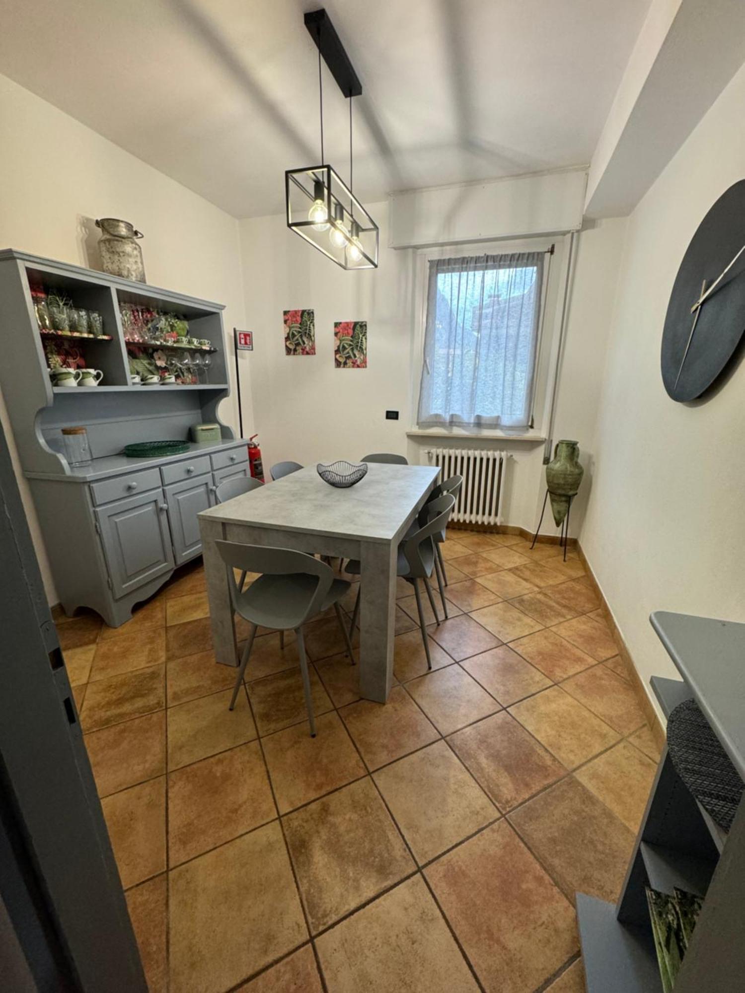 Oma Margareta Apartment Limone sul Garda Buitenkant foto