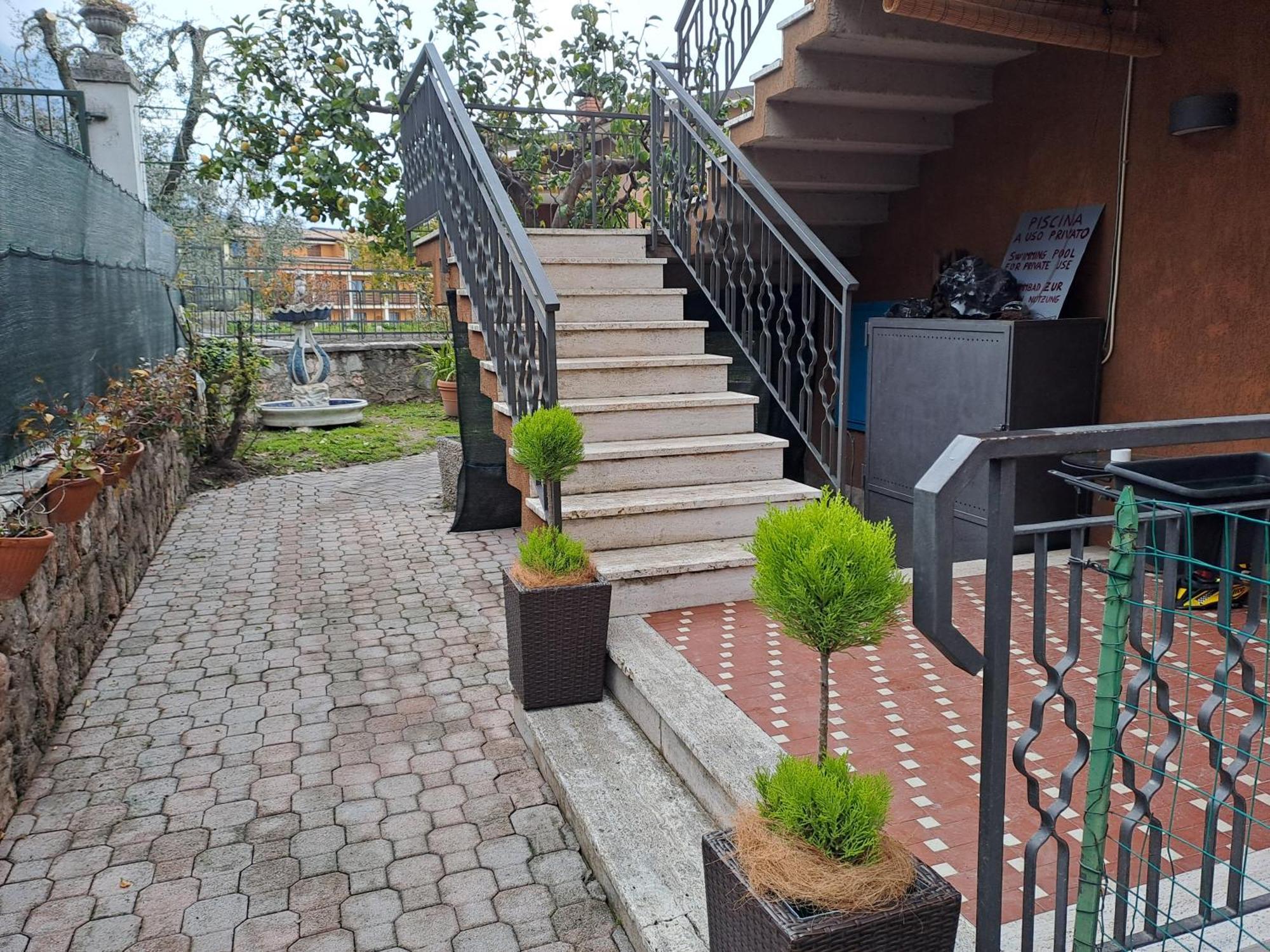 Oma Margareta Apartment Limone sul Garda Buitenkant foto