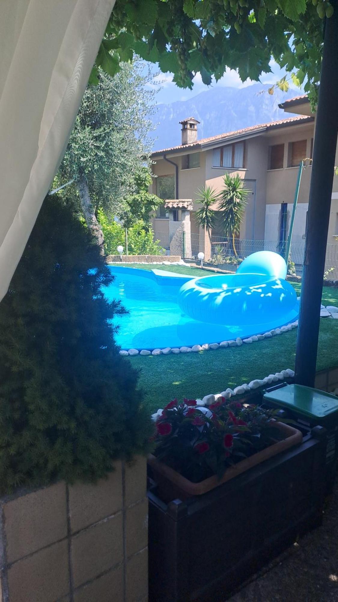 Oma Margareta Apartment Limone sul Garda Buitenkant foto