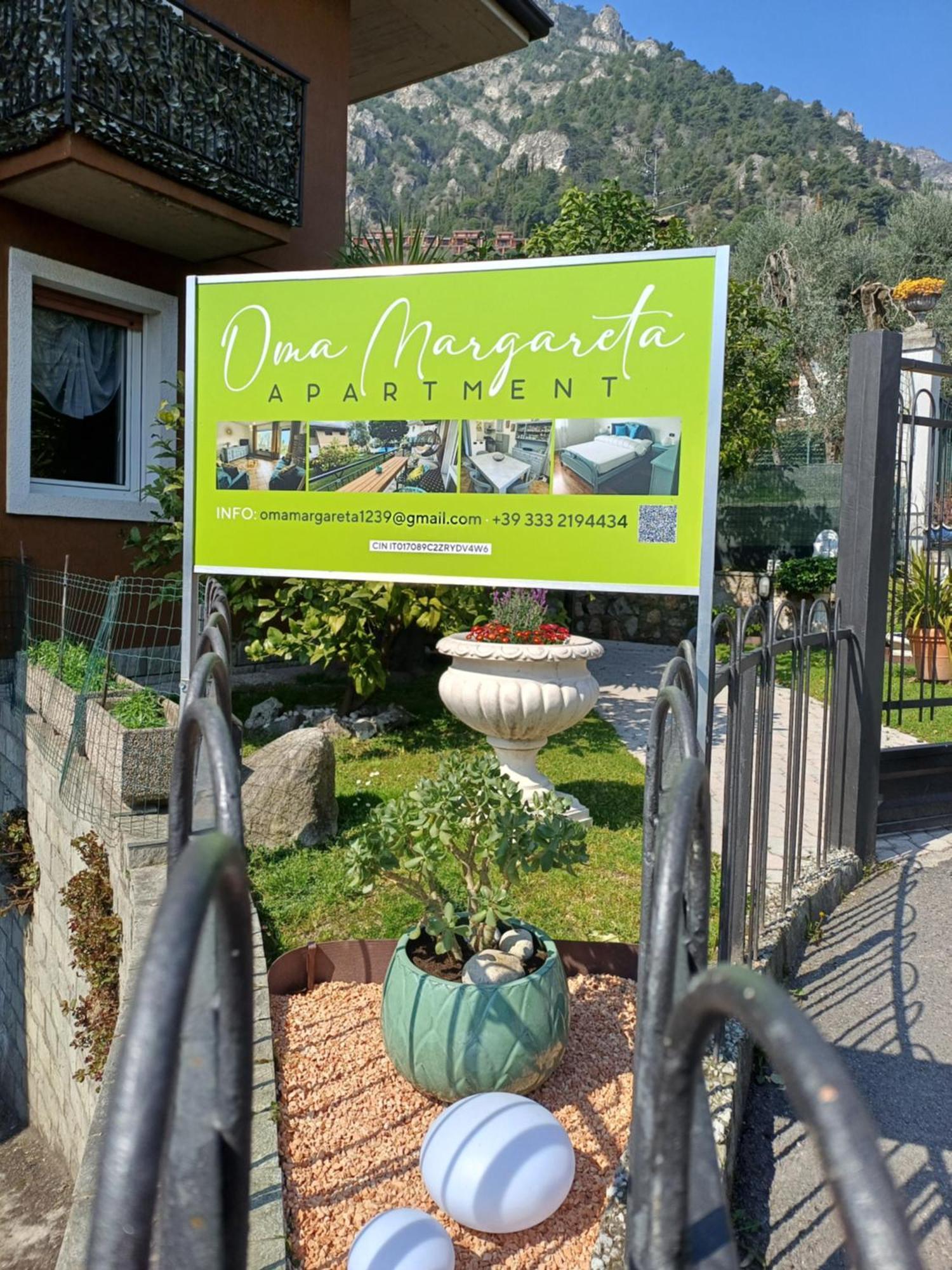 Oma Margareta Apartment Limone sul Garda Buitenkant foto