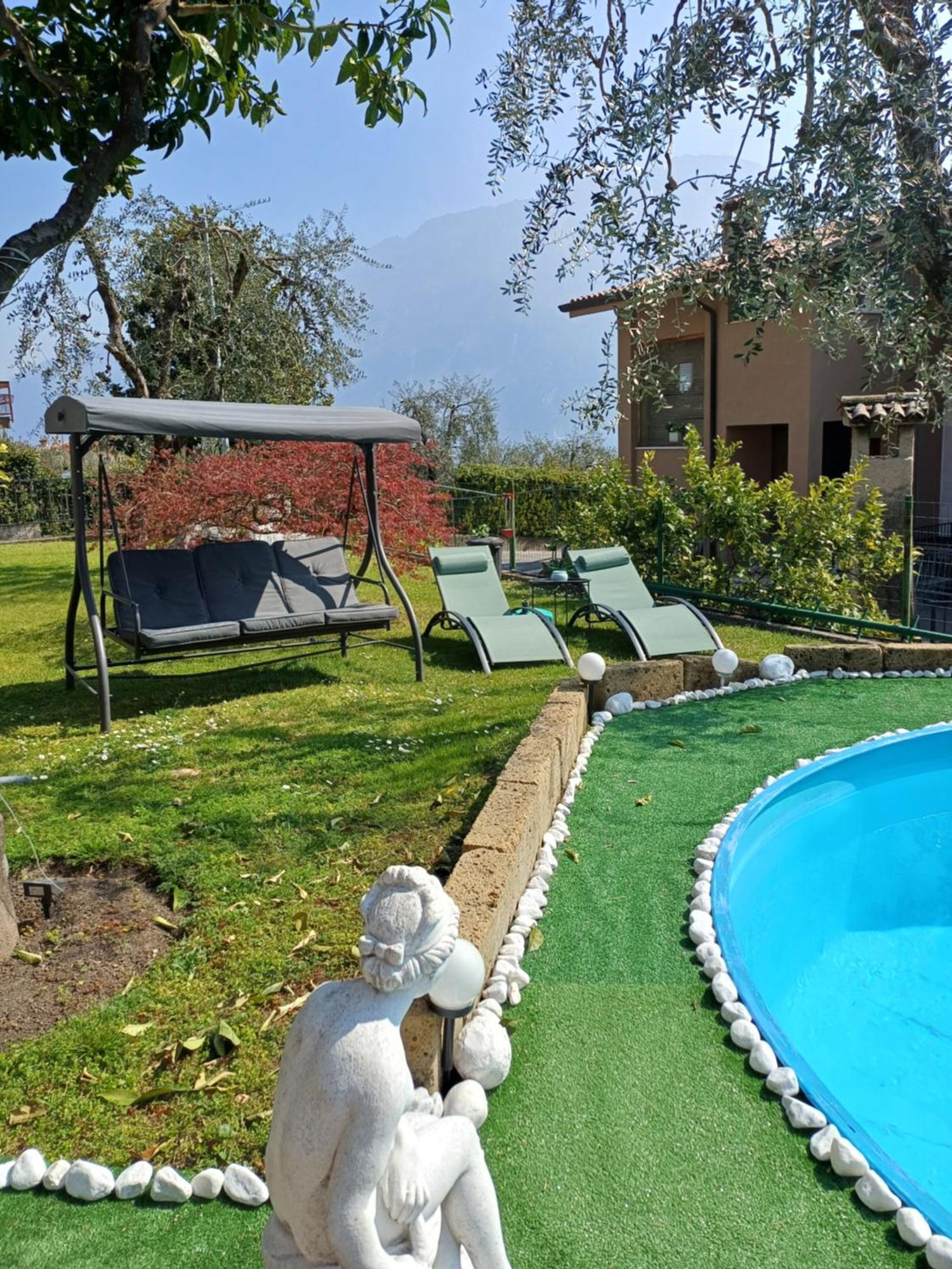 Oma Margareta Apartment Limone sul Garda Buitenkant foto