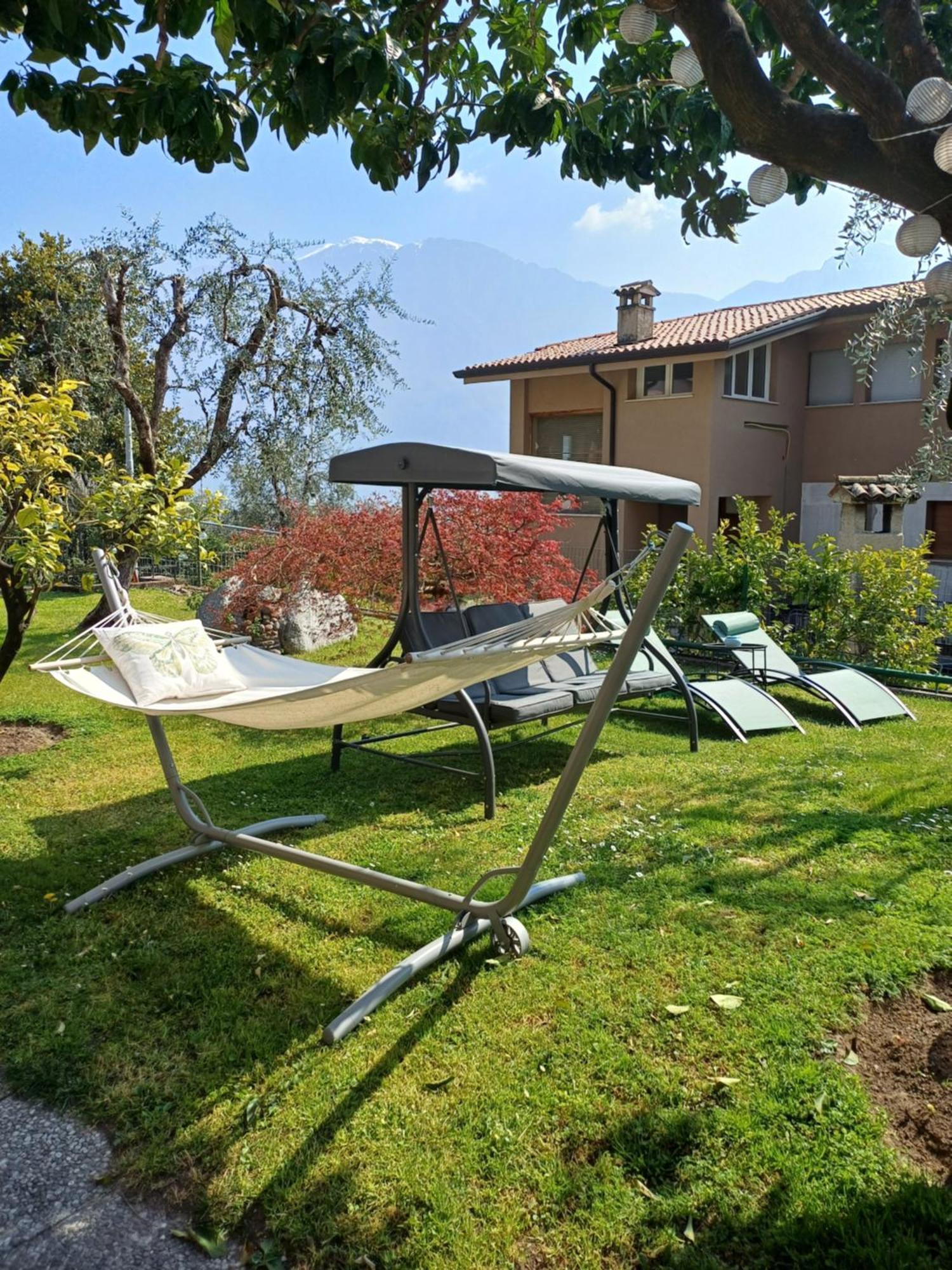 Oma Margareta Apartment Limone sul Garda Buitenkant foto