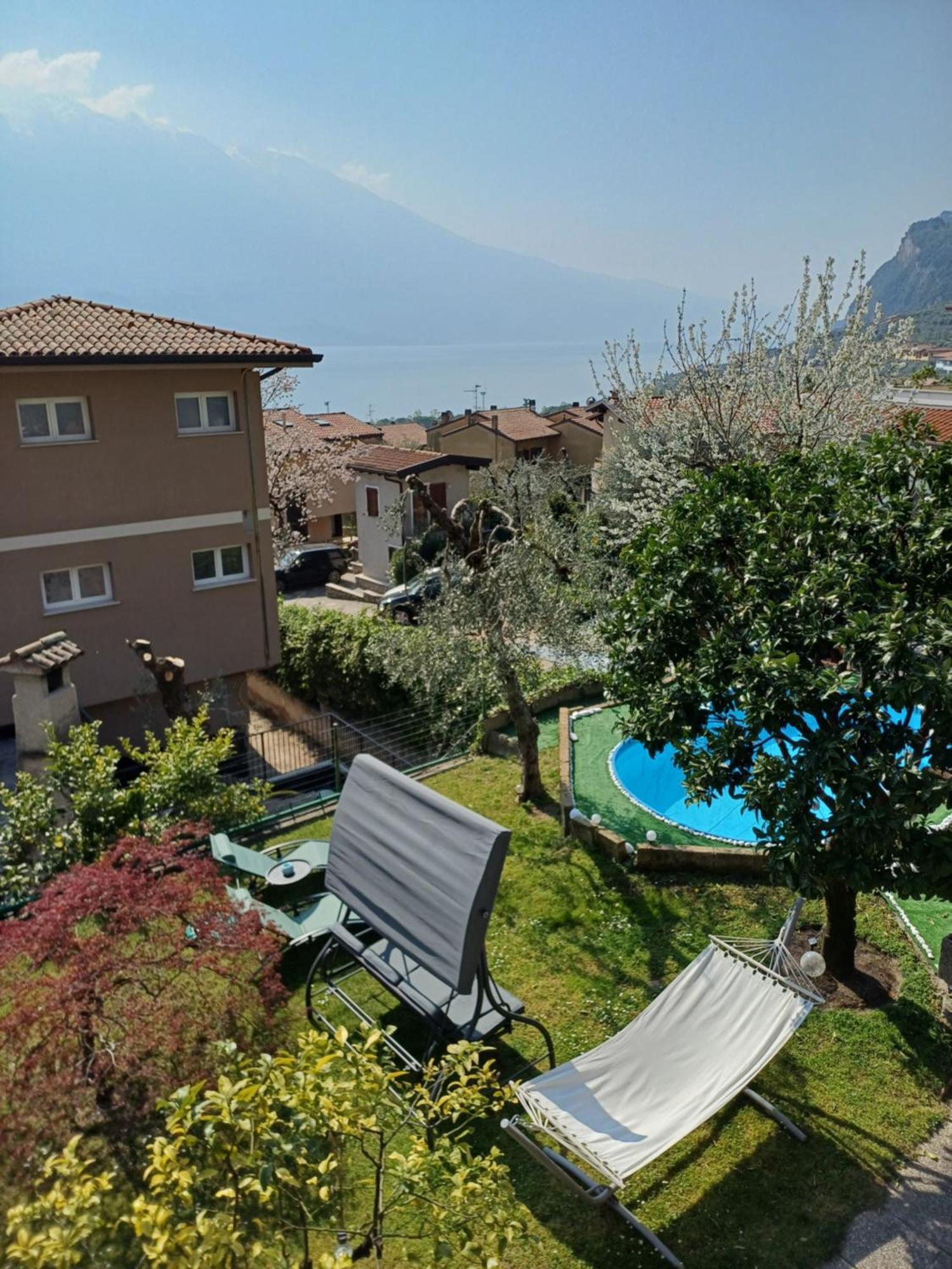 Oma Margareta Apartment Limone sul Garda Buitenkant foto