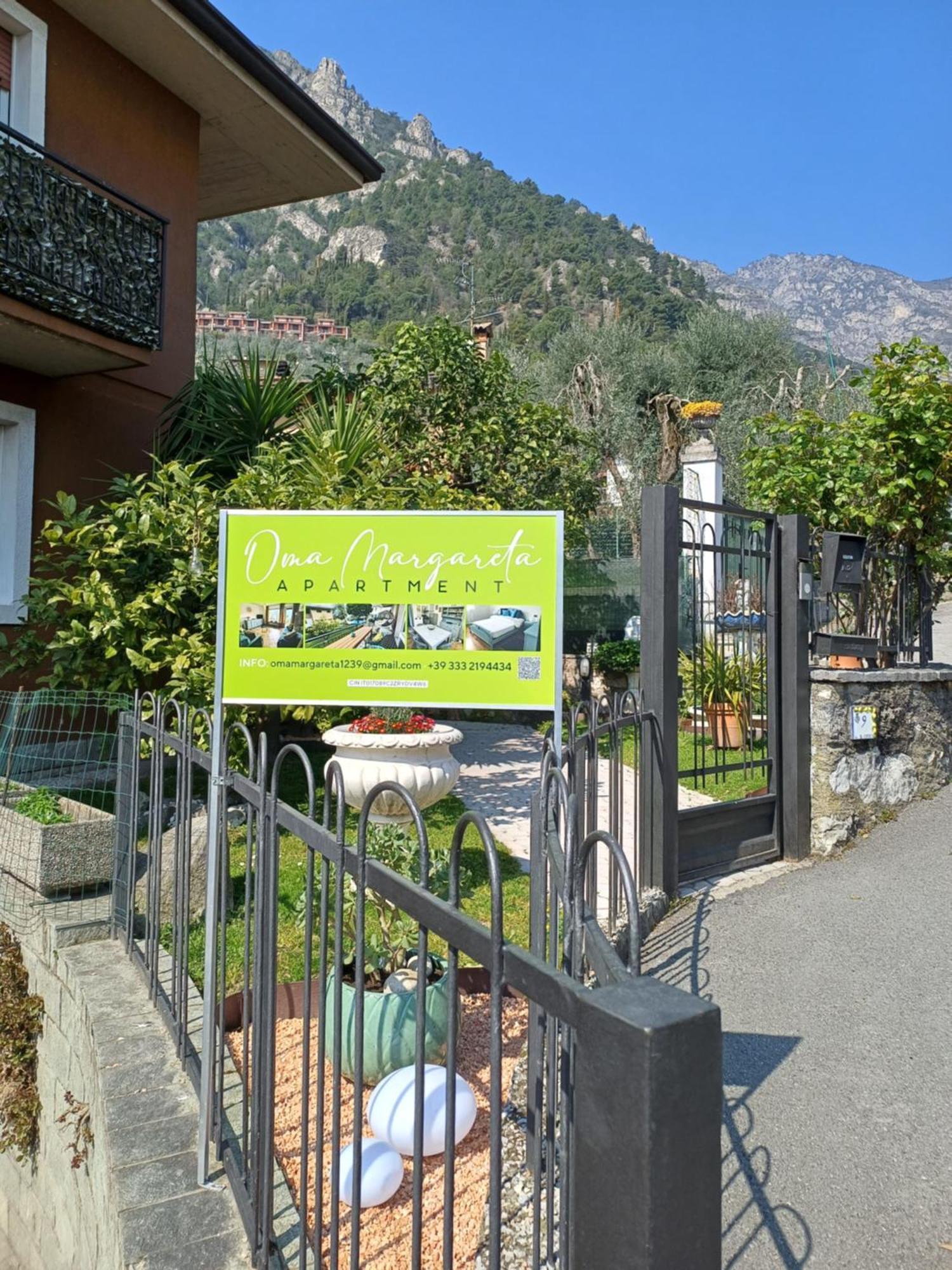 Oma Margareta Apartment Limone sul Garda Buitenkant foto