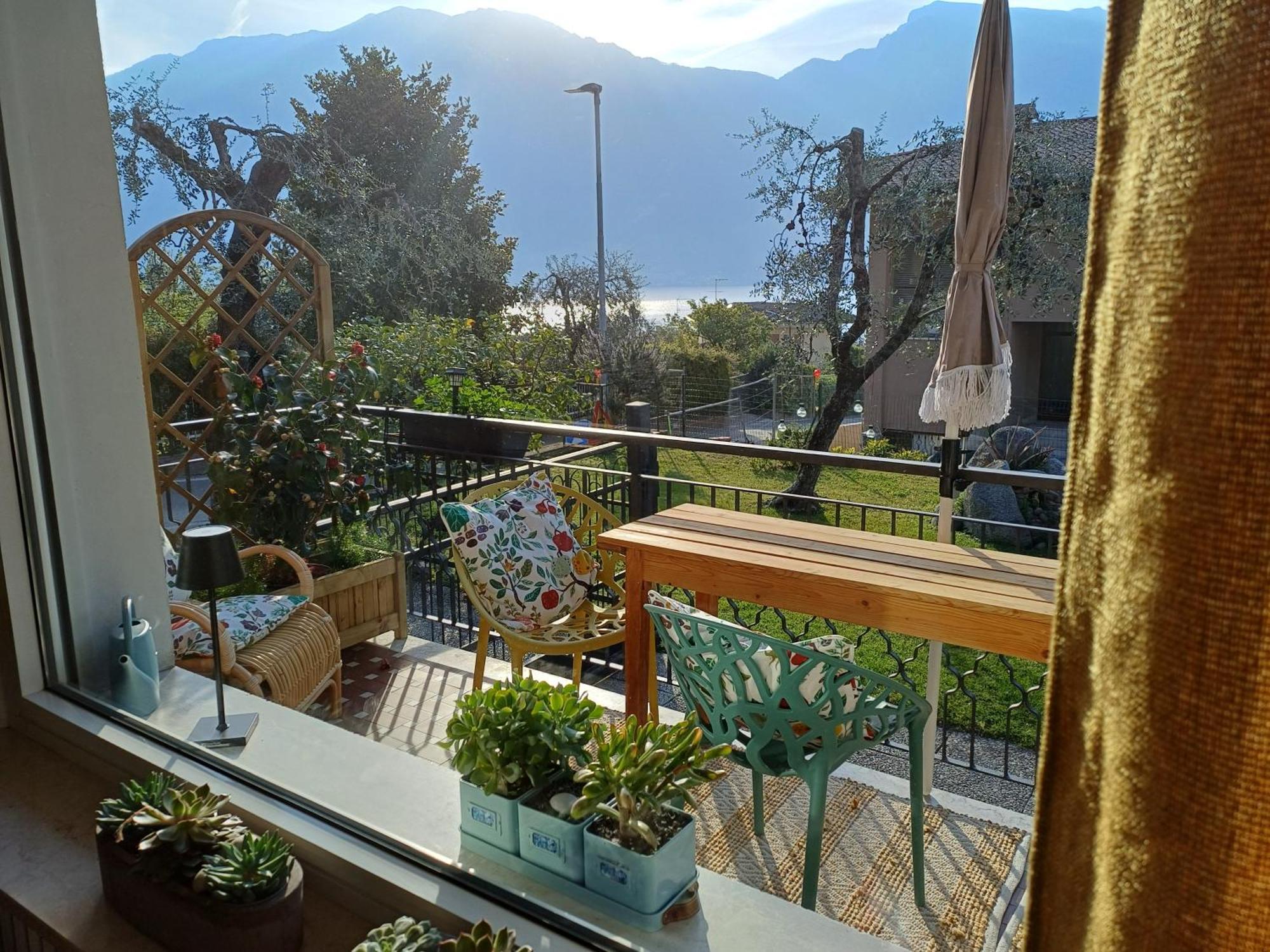 Oma Margareta Apartment Limone sul Garda Buitenkant foto